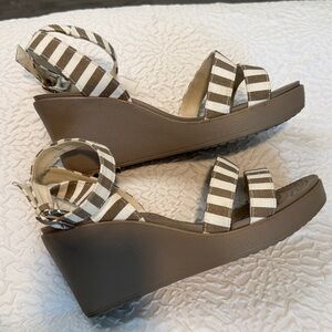 CROCS Brown and White Striped Sandals